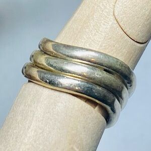 925 Silver Interlocking Ring Sz. 7.5